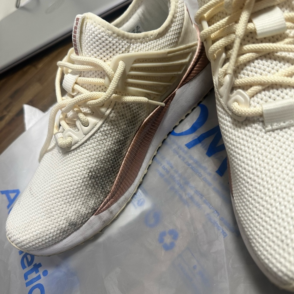 Puma shoes - Picture 2 of 6